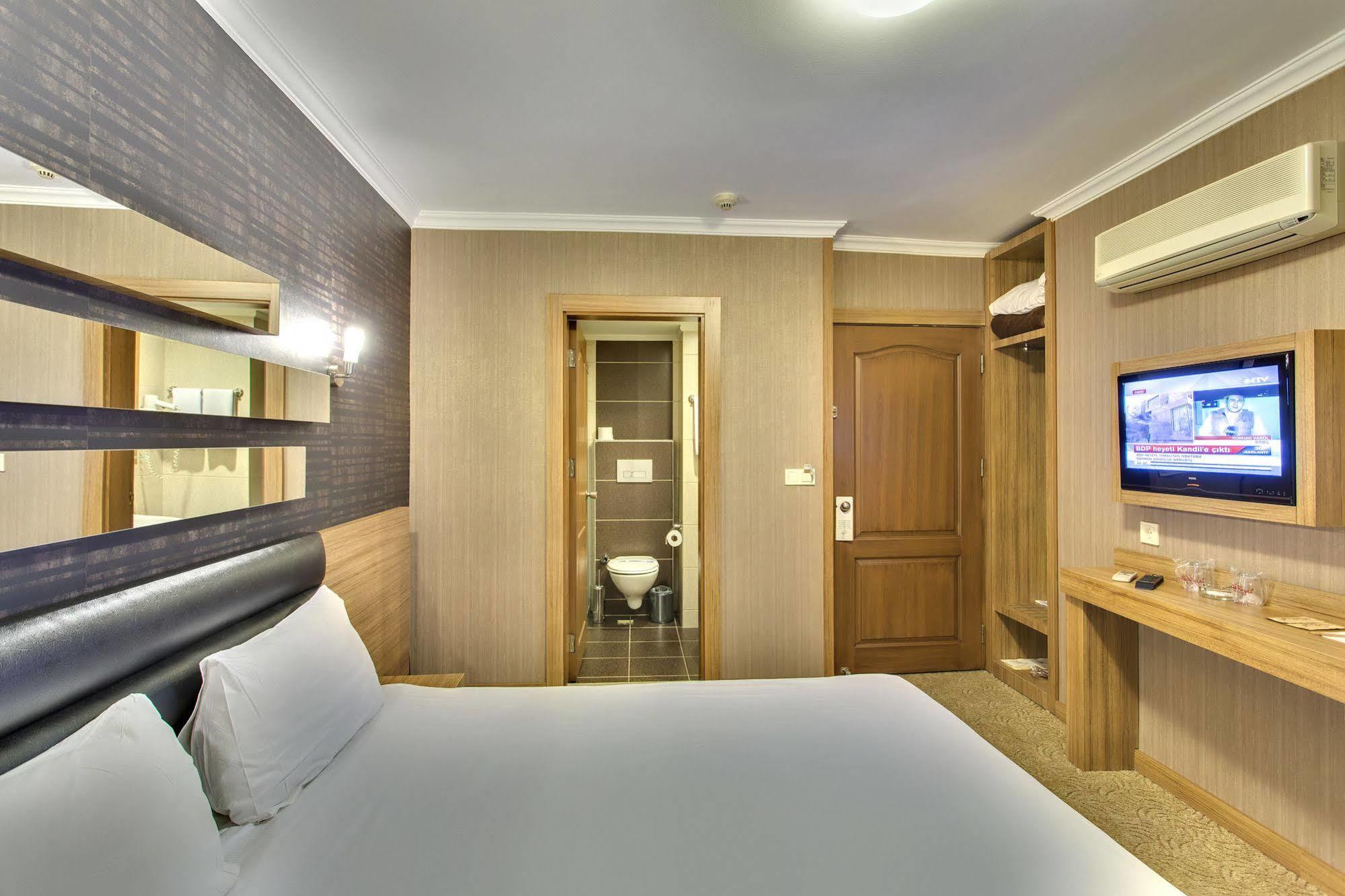 Antroyal Hotel Αττάλεια Εξωτερικό φωτογραφία